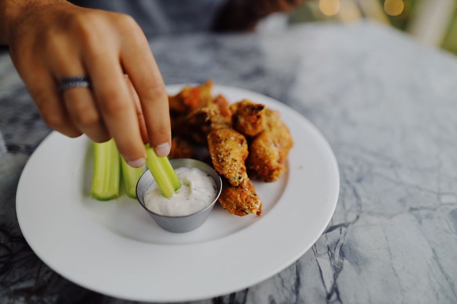 how many chicken wings are in a pound