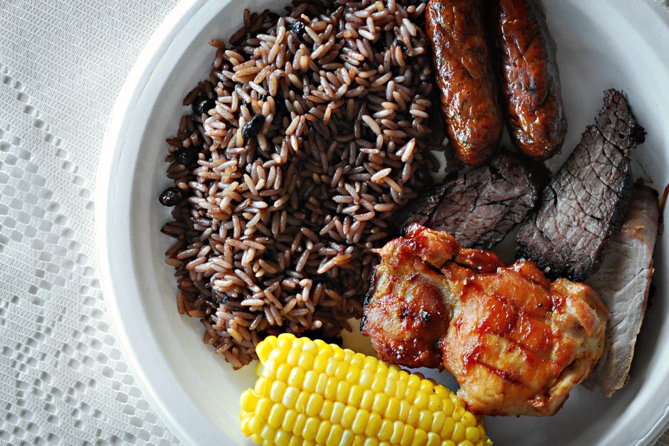 how much protein is in red meat per serving