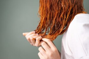 How Thick Is A Strand Of Hair? Essential Guide 1 how thick is a strand of hair
