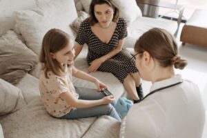 How To Choose The Right Pediatric Dentist For Your Kid? 7 how to choose the right pediatric dentist for your kid