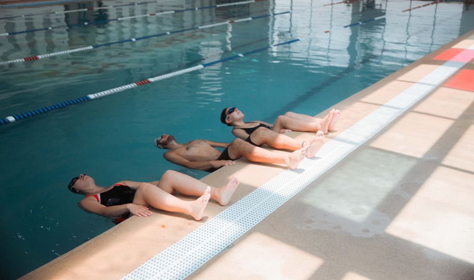how to clear swimmers ear before it gets worse