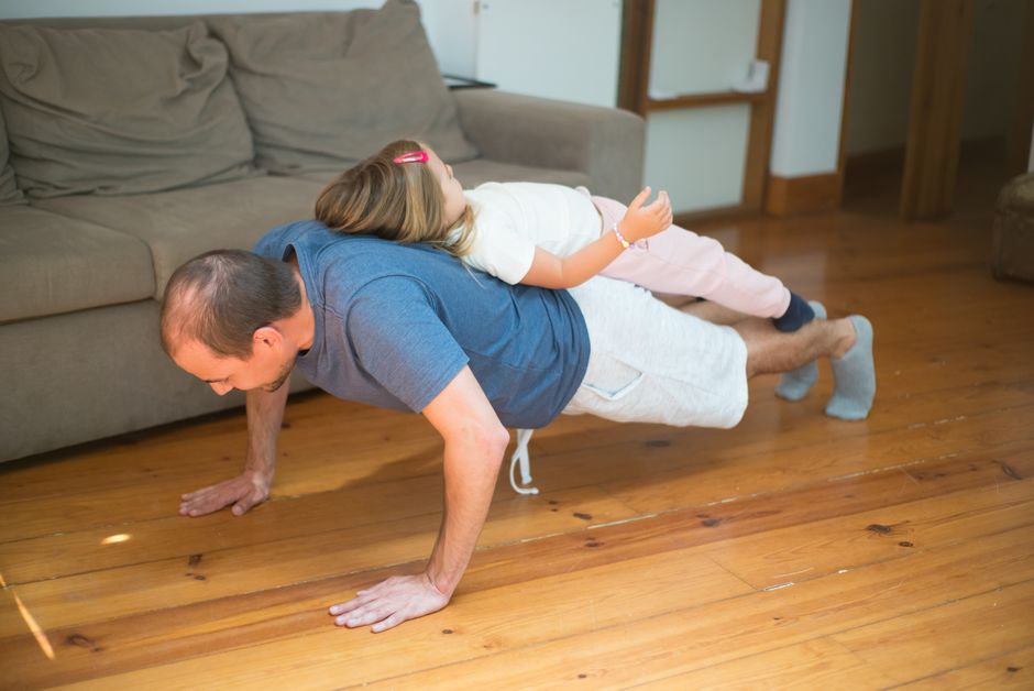 how to deal with a narcissistic father in adulthood