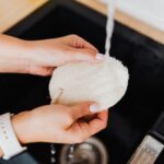 how to give infant sponge bath