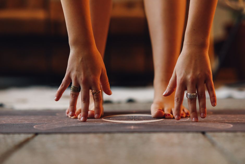 how to ground in the winter indoor and outdoor tips