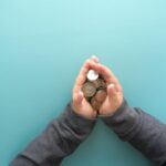how to make a coin disappear in your hand for beginners