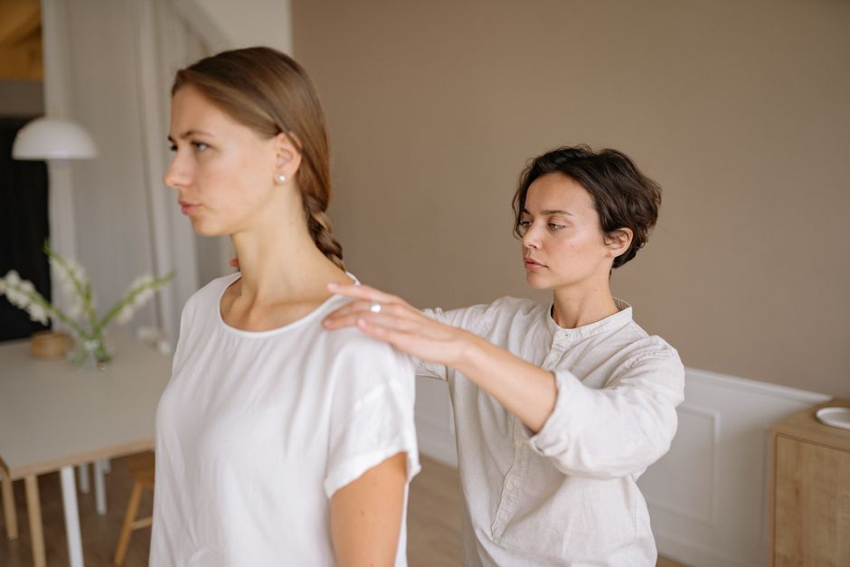 how to relieve toght neck