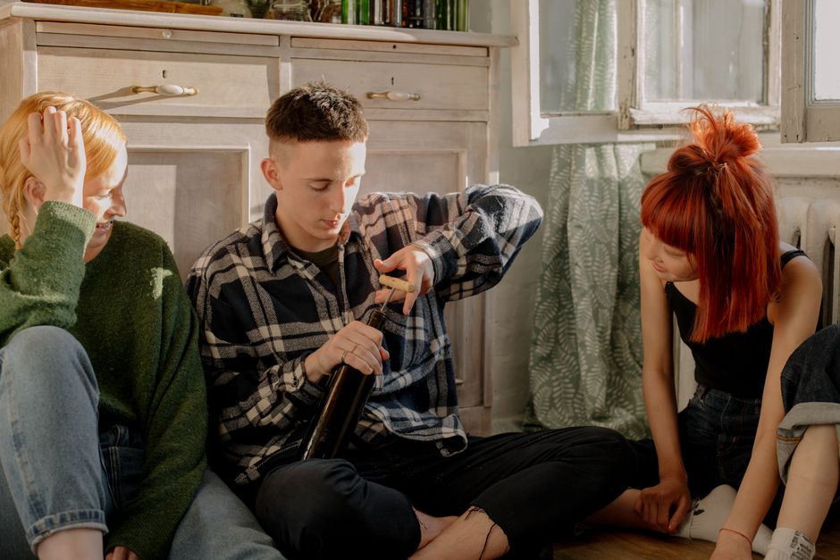 how to say no to alcohol peer pressure tips that work