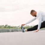 how to stretch runners knee and ease the pain