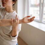 how to stretch your elbow for pain and stiffness