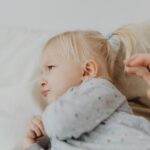 how to tell if your toddler has a sore throat