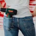how to use a stud extractor to remove broken studs