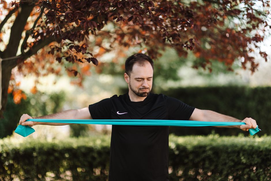 how to use floss bands for better joint mobility