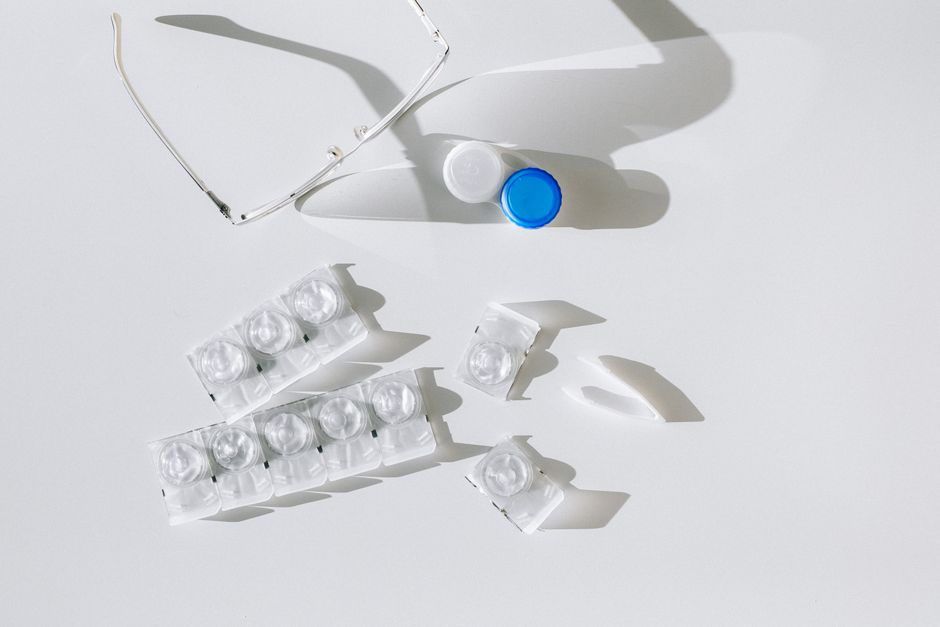 how to wear contact lenses tips for beginners