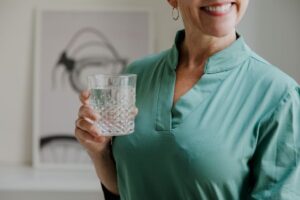 What Causes Upper Right Back Pain? Root Causes 3 what causes upper right back pain
