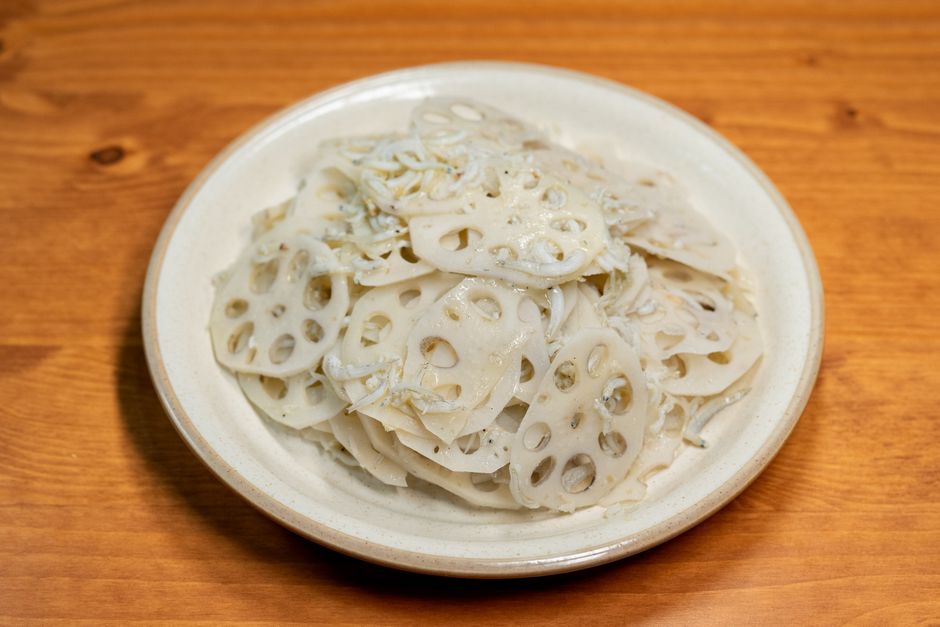 what does lotus root taste like