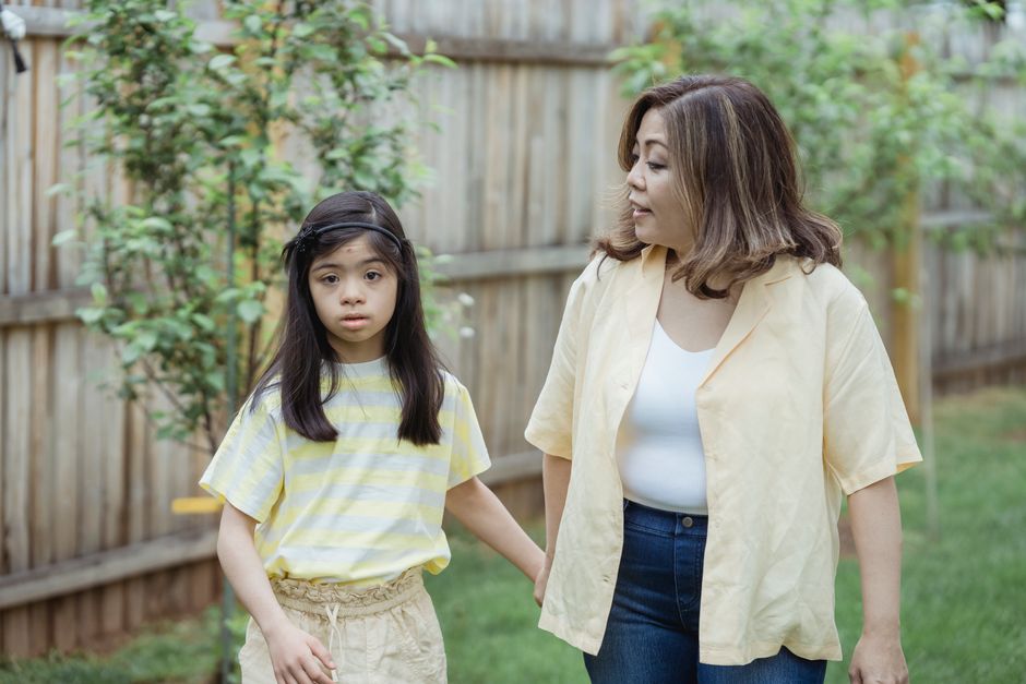 what is eldest daughter syndrome signs science