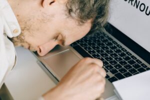 What Is Sleep Deprivation? Key Information 8 what is sleep deprivation