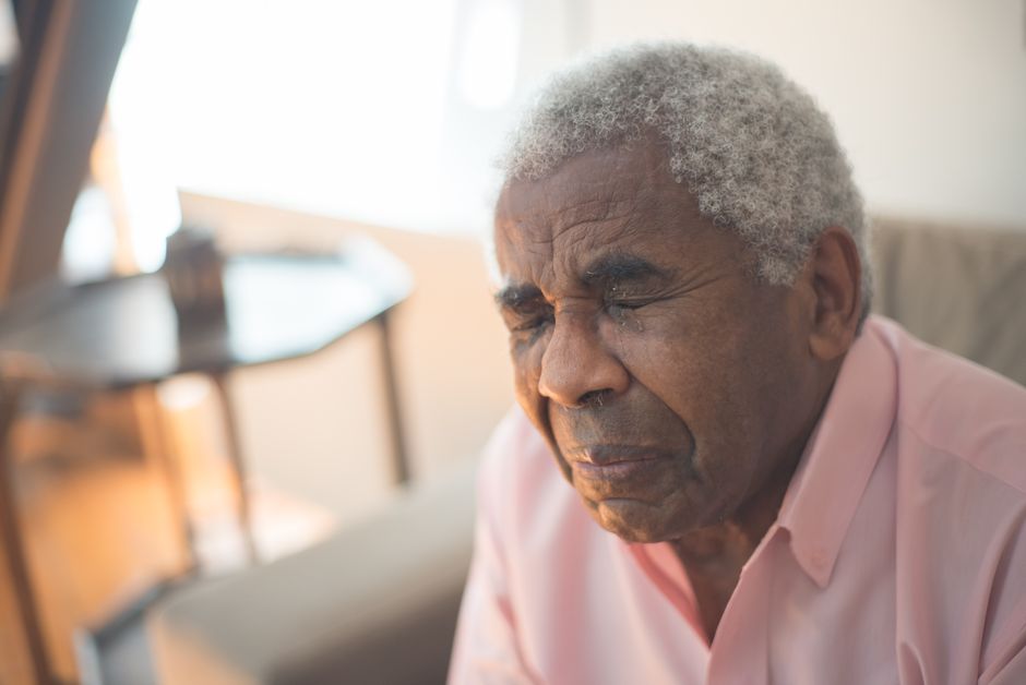 what stage of dementia is crying and how to help