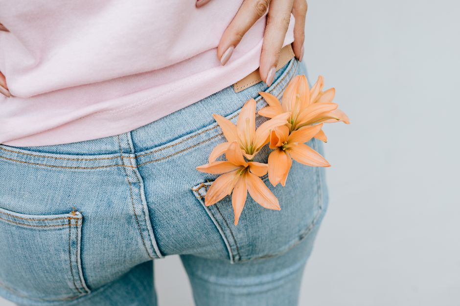 when to cut back lilies and how to do it correctly