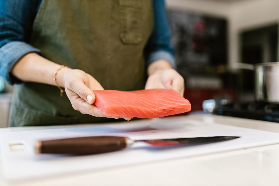 why can't you eat sushi while pregnant