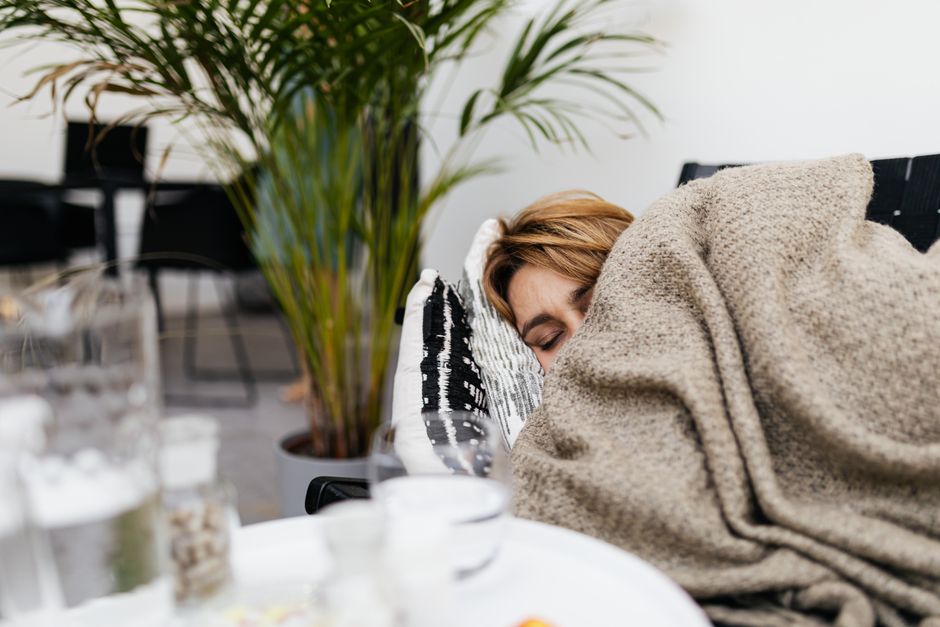why do i feel so tired in the afternoon