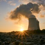 how do nuclear powered ships work fission to propeller