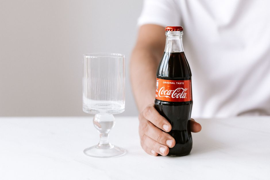 how many calories does a can of coca cola have