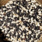 how much sesame seeds should i eat daily