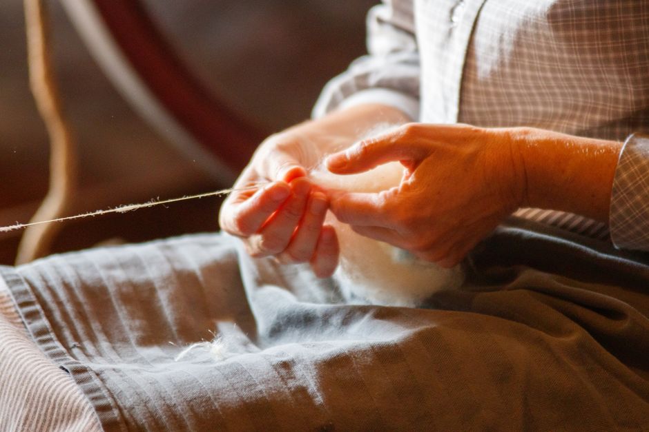 how to spin thread by hand step by step