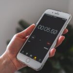 how to stop using your phone before bed for better sleep