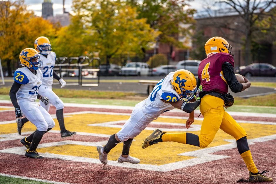 how to tackle in american football technique form