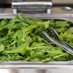 is romaine or spinach healthier nutrition compared