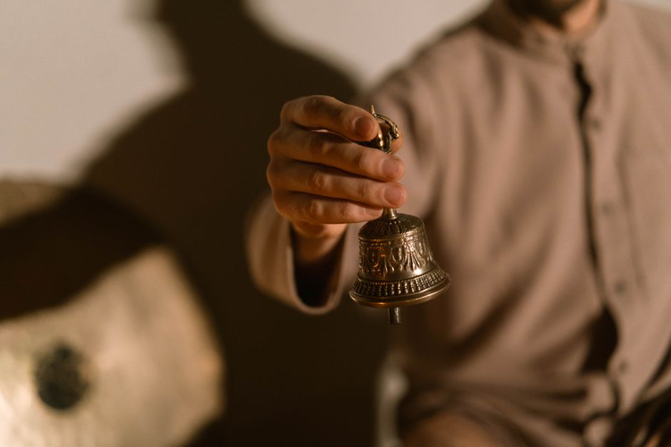 ringing in the left ear mean spiritually