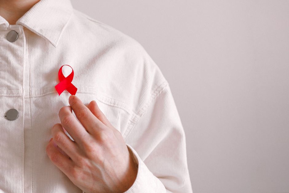 what causes low hemoglobin and high ferritin
