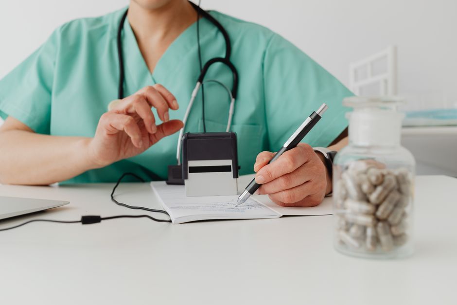 what do doctors prescribe for kidney infection