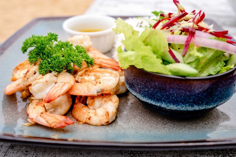 what is in shrimp nutrition cholesterol more