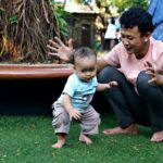 when do babies walk