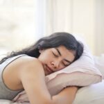 why do i sleep facing the wall instinct and anxiety