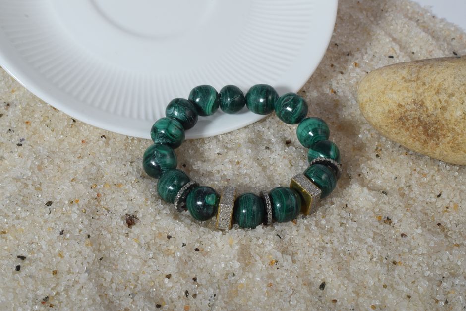 why is malachite toxic and how does it poison you