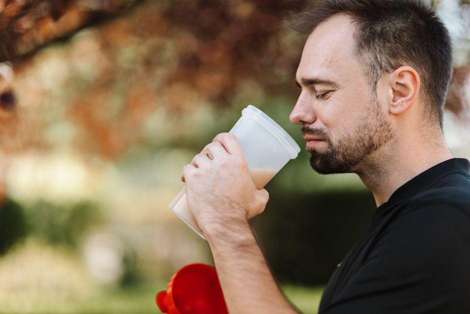 will drinking protein shakes really build muscle